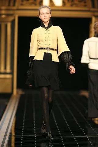 Look 30